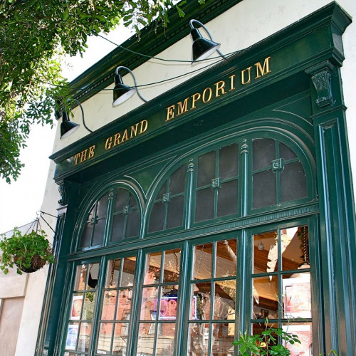 84005/15005 THE GREAT EMPORIUM | CREATIVE
