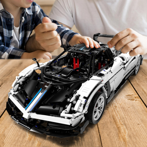 RASTAR 97900 THE BLACK-WHITE RACING CAR 1:8 | SPORT CAR